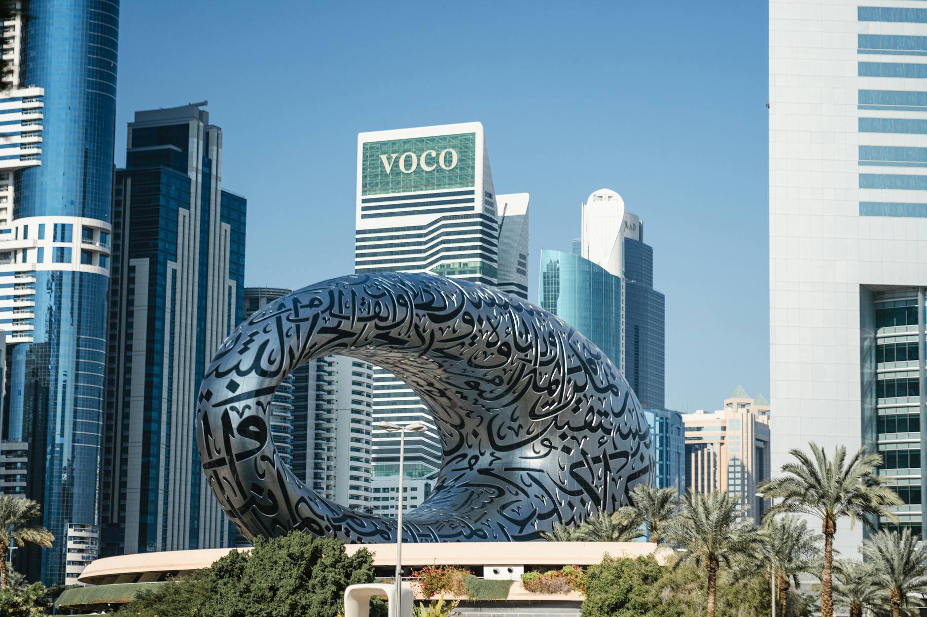 Dubai skyline representing the convergence of fintech innovation, regulation, and AI-driven algorithmic trading platforms in 2026